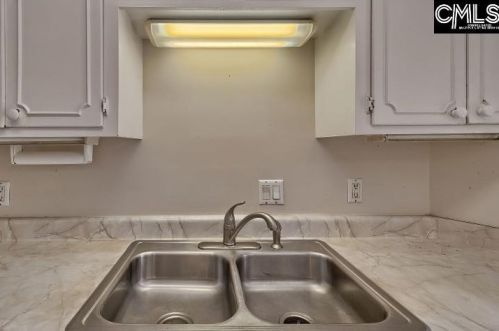 1104 Baywater Dr, Cayce-West Columbia SC  29170-3119 exterior