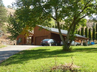 4335 Squilchuck Rd, Wenatchee, WA 98801-9491