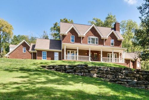 224 Chapelwood Dr, Franklin, TN 37069-6614