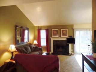 406 Whyte Ave, Roseville, CA 95661-5237