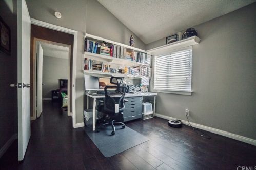 18105 Sundowner Way, Santa Clarita CA  91387-3095 exterior