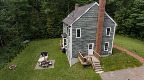 215 Auburn St, East Bridgewater, MA 02324-3455