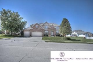 16167 Pinkney St, Omaha, NE 68116-6440