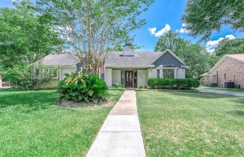 1707 Magnolia Ln, Richmond, TX 77469-4849