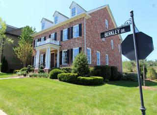 1010 Berkley Dr, Brentwood, TN 37027-8374