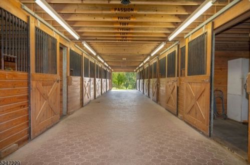 55 Hunts School Rd, Fredon NJ  07860-5405 exterior