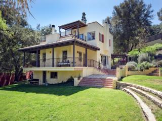 21733 Entrado Dr, Topanga, CA 90290-4350