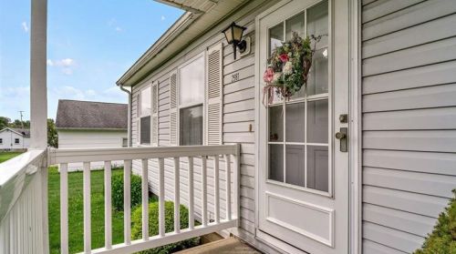 2981 Mercer Rd, New Castle, PA 16105-1349