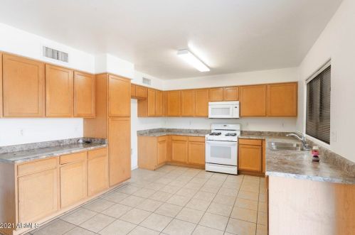 10986 Del Rio Ln, Avondale AZ  85323-8368 exterior
