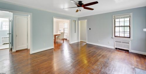 394 Drake Ave, Roselle NJ  07203-1414 exterior