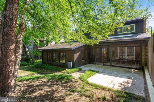 117 Jefferson St, Falls Church, VA 22046-3530
