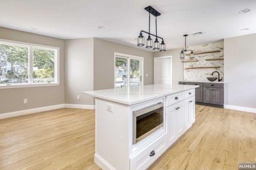 441 Northern Pkwy, Ridgewood NJ  07450-1720 exterior