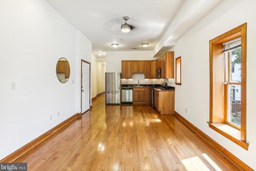 1807 8 St, Washington DC 20001-3185 exterior