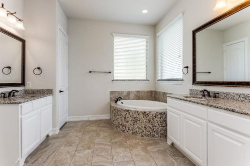 954 Beverly Ln, Allen TX  75013-5717 exterior