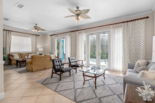 1439 Fairview Cir, Kissimmee FL 34747-6774 exterior