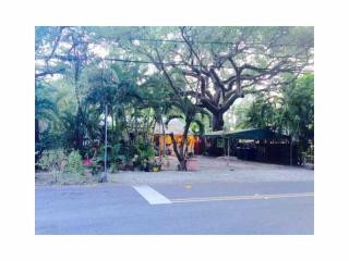 2400 Overbrook St, Miami, FL 33133-3186