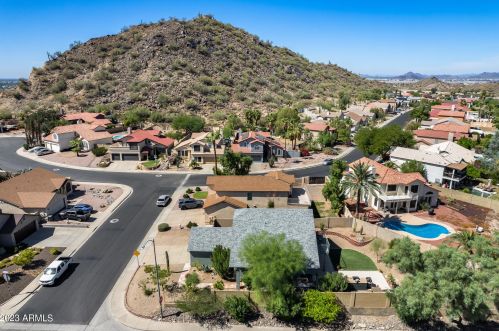 1944 Behrend Dr, Phoenix, AZ 85024-1241