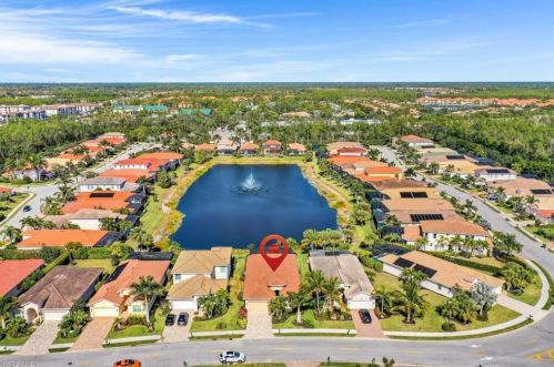 7746 Martino Cir, Naples, FL 34112-2871