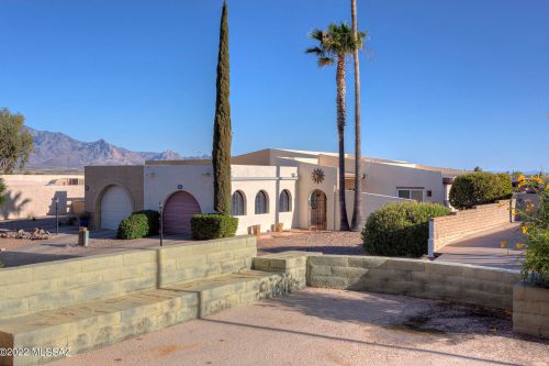 1040 Camino Velasquez, Green Valley, AZ 85622-4527
