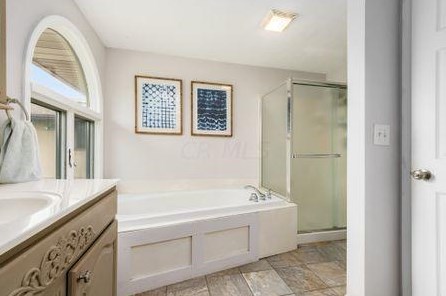 2554 Karok Dr, London OH  43140-9021 exterior