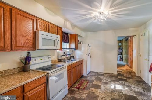 2024 State St, Dover DE  19901-5814 exterior