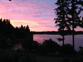 7826 Kelly Beach Rd, Olympia, WA 98513-5214