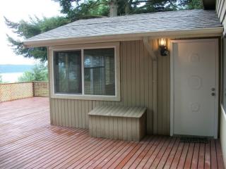 2937 Janet Ave, Camano Island WA  98282-8237 exterior