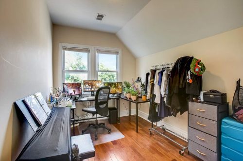 31 41 St, Bayonne NJ  07002-4803 exterior