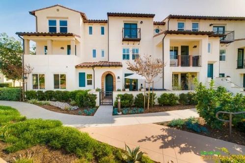 1850 Arroyo Willow Ln, Carlsbad, CA 92011-4083