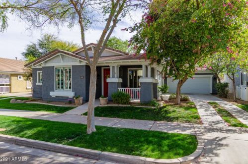 2669 Valencia St, Gilbert, AZ 85296-8671