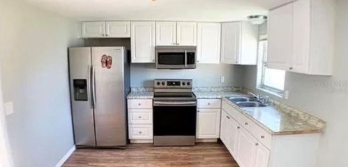 5211 Janice Ln, Tarpon Springs, FL 34690-4471