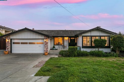 5801 Dawn View Ct, Hayward, CA 94552-1803