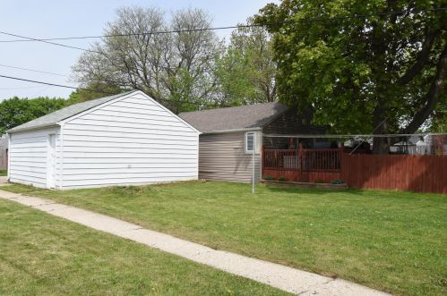 3135 82, Milwaukee WI 53222-3899 exterior