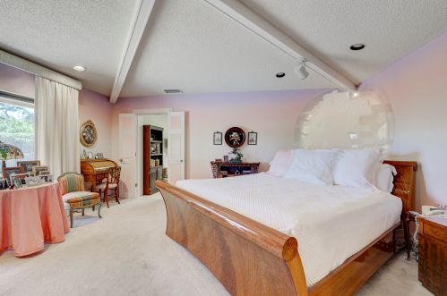 5215 Estates Dr, Delray Beach FL  33445-4385 exterior