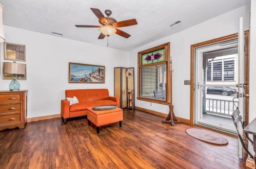 403 3 St, Aurora IN 47001-1311 exterior