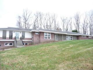 961 Melody Ln, Kingsport, TN 37665-1944