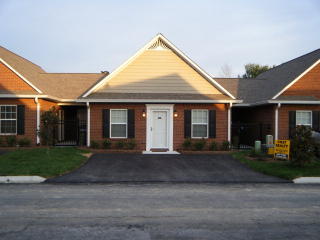 960 Magnolia Ct, Cookeville TN  38501-4393 exterior