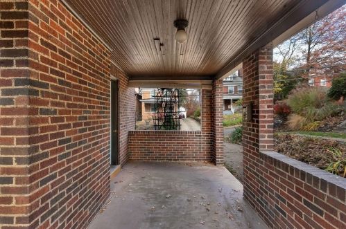 180 Gordon St, Pittsburgh, PA 15218-1636