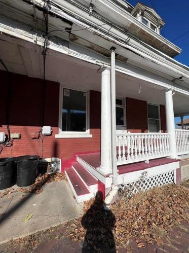 1502 Norwegian St, Primrose PA  17901-2219 exterior