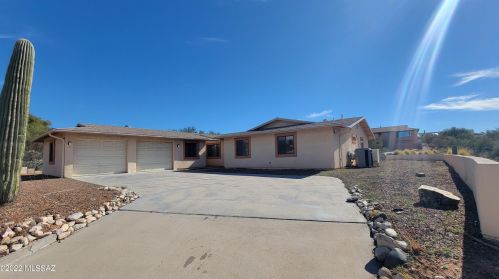 6902 Camino De Las Candelas, Tucson, AZ 85718-1024