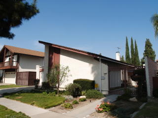 12651 Beach St, Artesia, CA 90703-1113