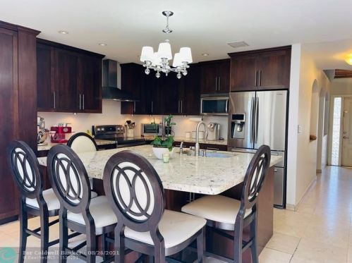 1031 187th Ave, Hollywood FL  33029-2913 exterior