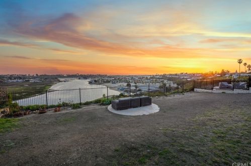 1380 Galaxy Dr, Newport Beach, CA 92660-4919