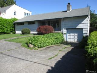 8030 112th St, Seattle, WA 98178-3232