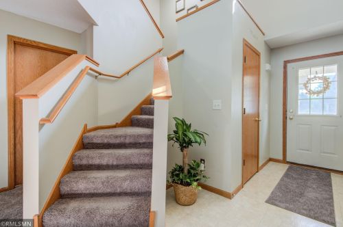 3512 Goodwin Ave, Saint Paul, MN 55128-3947