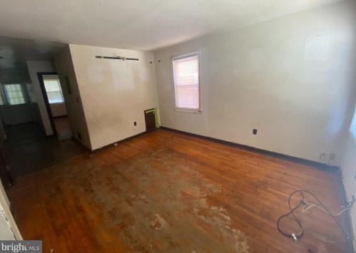 241 54th St, Washington, DC 20019-6625