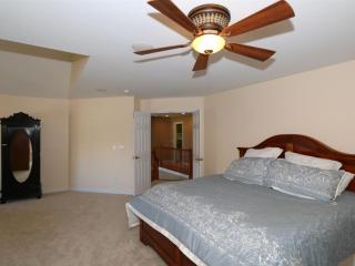 7941 Meadowcreek Dr, Cincinnati, OH 45244-2972