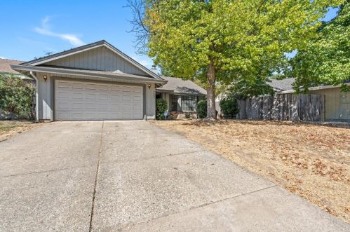 7005 Drywood Way, Citrus Heights, CA 95662-2943