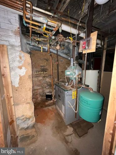 601 Chelten Ave, Philadelphia PA  19126-3825 exterior