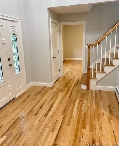 1200 Cornerstone Ct, Cheshire CT  06410-1860 exterior